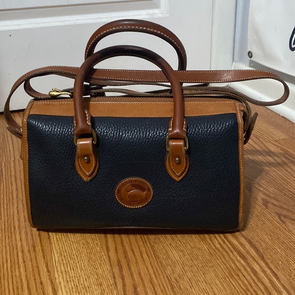 Vintage Dooney and Bourke purse